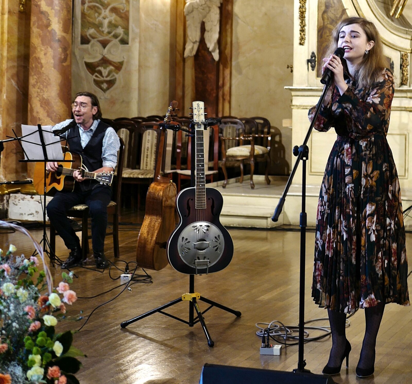 Sofiia Poplavska wokalistka i akompaniator Stas Marinczenko
